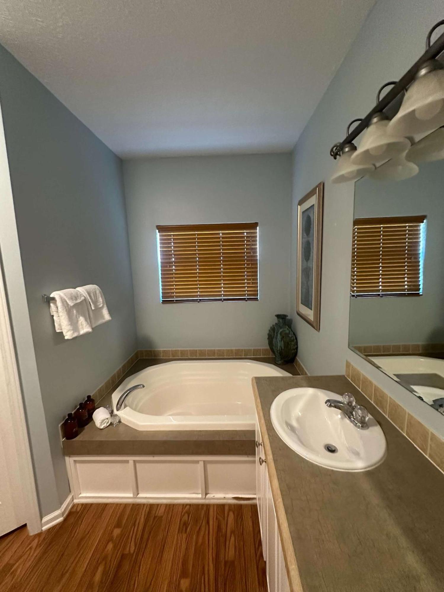 Cam'S Coastal Cottage- Nas Pensacola, Close To Beach Exteriér fotografie